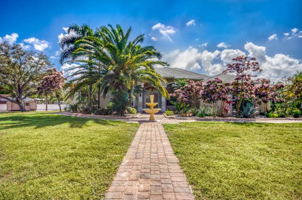 7260 Grapeview Blvd, Loxahatchee, Florida 33470, image 1