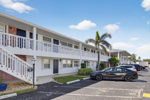 Colonial Ridge Club, 5505 N Ocean Blvd #8-204, Ocean Ridge, Florida 33435, image 1
