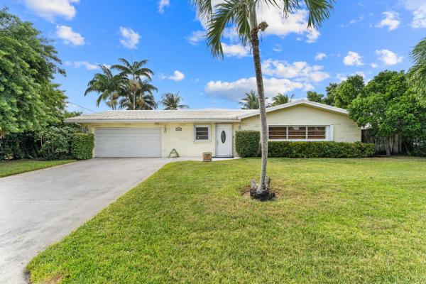 Lake Clarke Waterway Estates, 8415 Pine Tree Ln, Lake Clarke Shores, Florida 33406, image 1