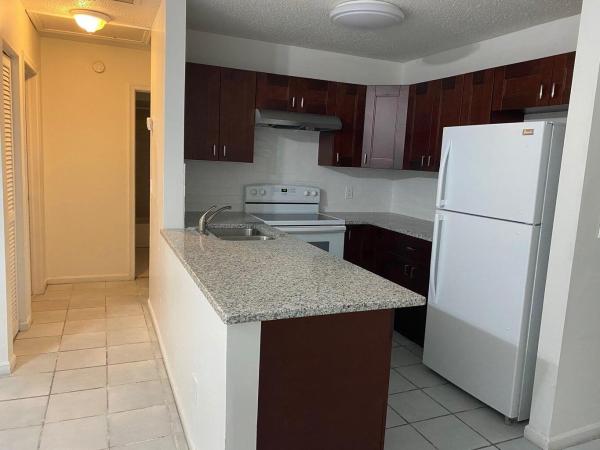 Glenwood Village, 399 Glenwood Dr, West Palm Beach, Florida 33415, image 2