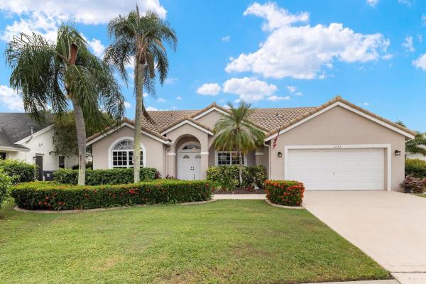 Emerald Forest Of Wellington, 1223 Columbine Pl, Wellington, Florida 33414, image 1