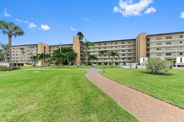 Starlite, 555 NW 4th Ave #5070, Boca Raton, Florida 33432, image 1