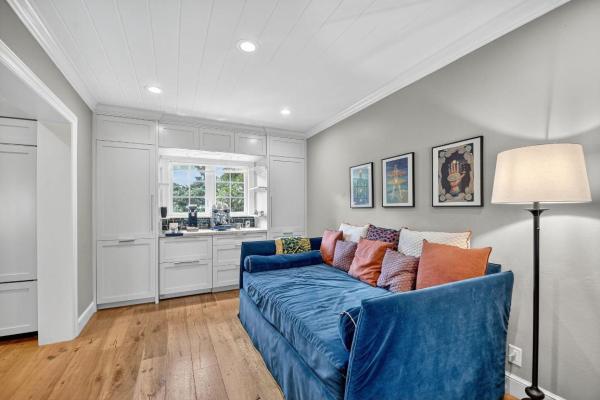 Lake Ida Gardens, 1103 NW 6th Ave, Delray Beach, Florida 33444, image 1