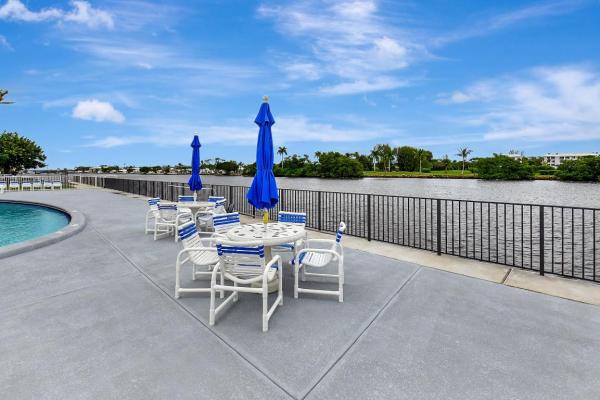 Hampshire Gardens, 2430 S Federal Hwy #15, Boynton Beach, Florida 33435, image 1