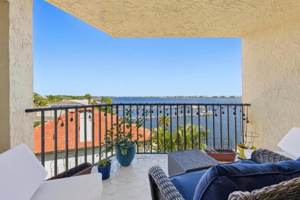 Hidden Harbour Of The Palm Beaches, 896 N Federal Hwy #523, Lantana, Florida 33462, image 1