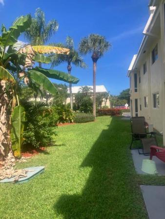 Colonial Club, 24 Colonial Club Dr #102, Boynton Beach, Florida 33435, image 1