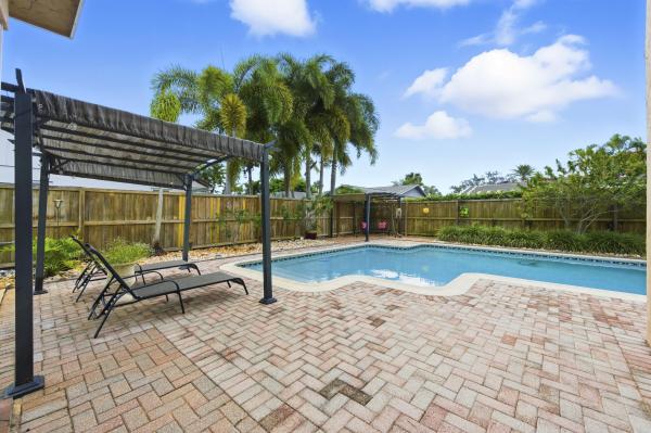 Garden Woods, 4160 Catalpha Ave, Palm Beach Gardens, Florida 33410, image 1