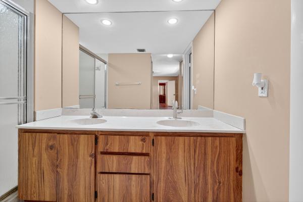 Glenwood Townhomes, 1115 11th Ter, Palm Beach Gardens, Florida 33418, image 2