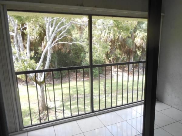 Sabal Ridge, 1601 Sabal Ridge Cir #G, Palm Beach Gardens, Florida 33418, image 2