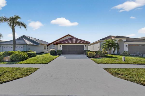 Lakefield South, 2596 Country Golf Dr, Wellington, Florida 33414, image 1