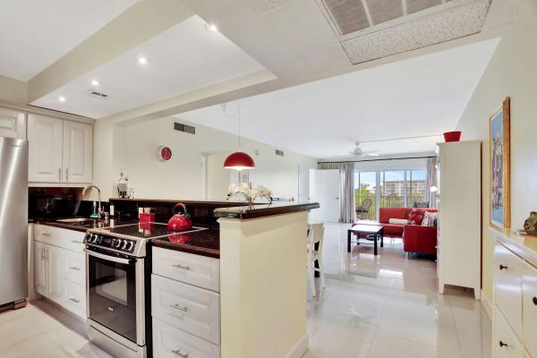 Palm-Aire Country Club 1, 2850 N Palm Aire Dr #605, Pompano Beach, Florida 33069, image 1