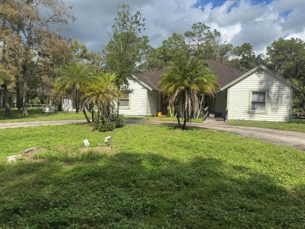 1686 E Rd, Loxahatchee, Florida 33470, image 1