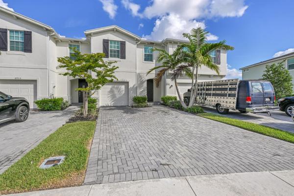 6933 Harbours Edge Ave, Lake Worth, Florida 33467, image 1