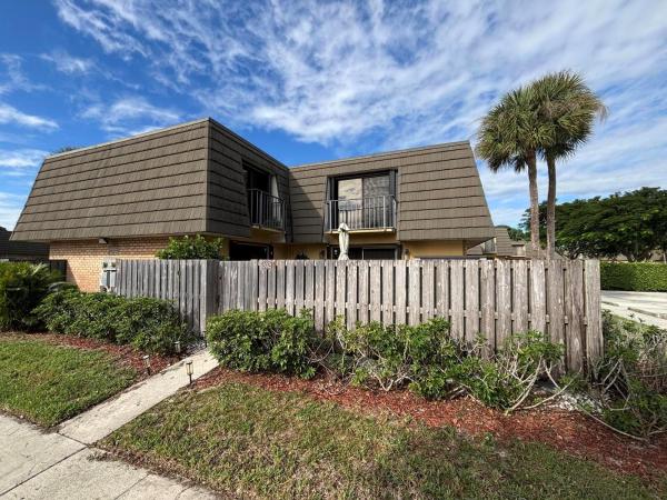 Village Of Sandalwood Lakes, 302 3rd Way, West Palm Beach, Florida 33407, image 1