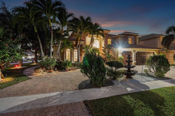 9915 Via Bernini, Lake Worth, Florida 33467, image 1