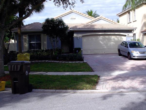 Superior At Lakes Of Laguna, 4342 Onega Cir, West Palm Beach, Florida 33409, image 1