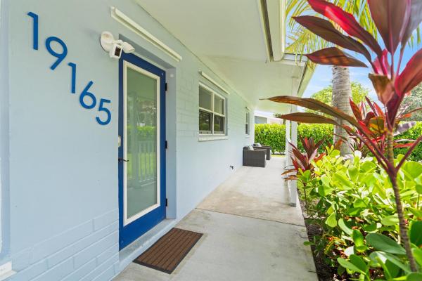 19165 SE Homewood Ave, Tequesta, Florida 33469, image 1