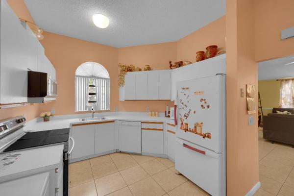 5379 Verona Dr #H, Boynton Beach, Florida 33437, image 1