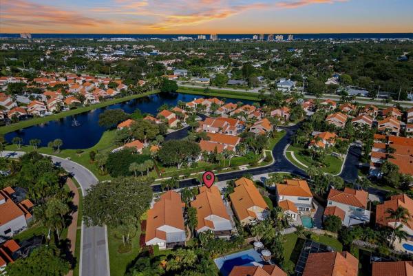La Lique At Crystal Pointe, 2674 La Lique Cir #, Palm Beach Gardens, Florida 33410, image 1