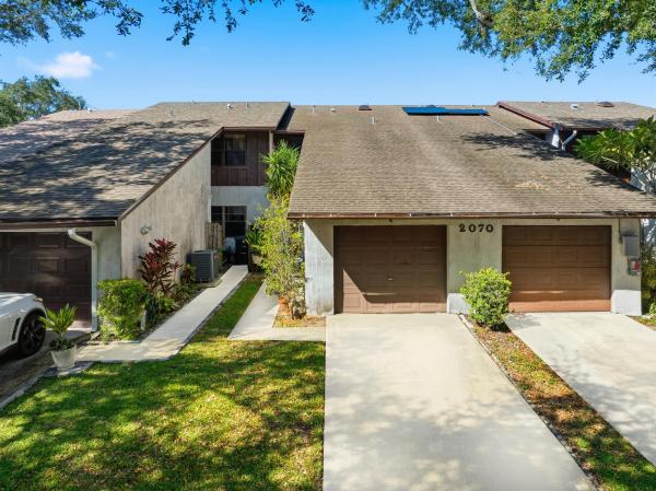 Key Colony Townhouses, 2070 Colonial Rd #D4, Fort Pierce, Florida 34950, image 1