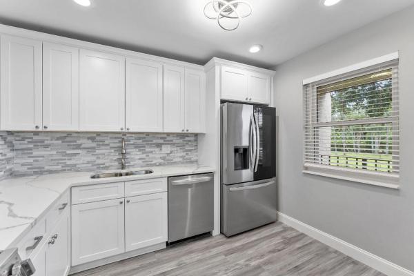 118 Lake Constance Dr, West Palm Beach, Florida 33411, image 1