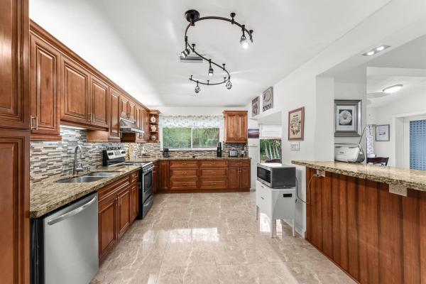 6989 Quince Ln, Lake Worth, Florida 33467, image 1