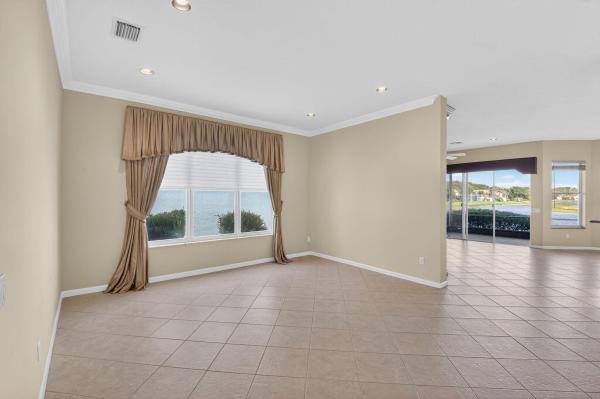 Valencia Falls, 7303 Morocca Lake Dr, Delray Beach, Florida 33446, image 2