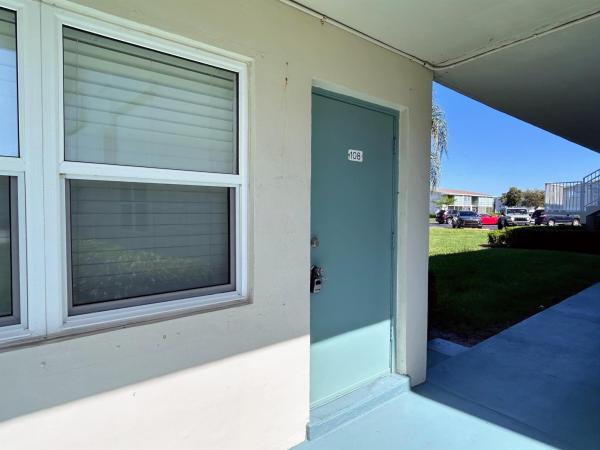 Sterling Village, 680 Horizons W #108, Boynton Beach, Florida 33435, image 1