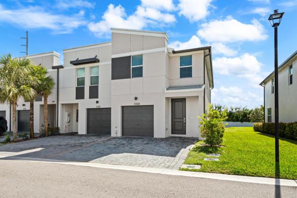 Fontana, 3522 Joshua Tree St, Palm Springs, Florida 33461, image 1