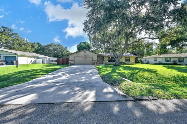 Cardinal Glades, 4410 Areca Palm Dr, Fort Pierce, Florida 34982, image 1