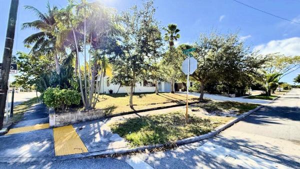 Forest Ridge Park, 802 Lytle St, West Palm Beach, Florida 33405, image 1