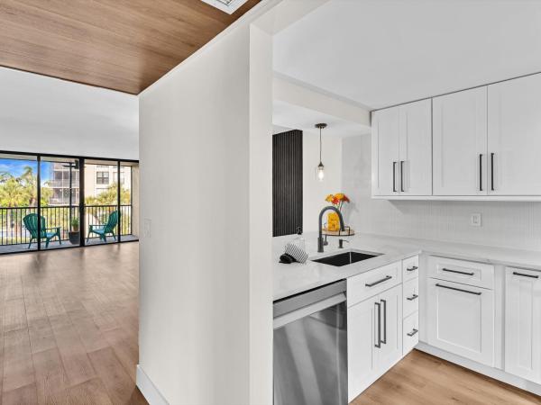 Boca Bayou, 21 Royal Palm Way #303, Boca Raton, Florida 33432, image 1