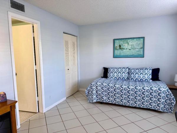 The Pines Of Delray North, 1360 NW 19th Ter #102, Delray Beach, Florida 33445, image 2