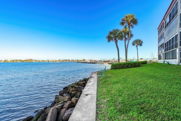Waterway Club, #202, Lantana, Florida 33462, image 1