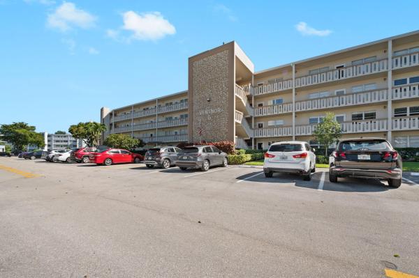 Ventnor, 1009 Ventnor G, Deerfield Beach, Florida 33442, image 1