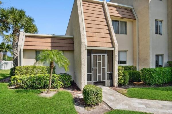 4068 Tivoli Ct, Lake Worth, Florida 33467, image 1