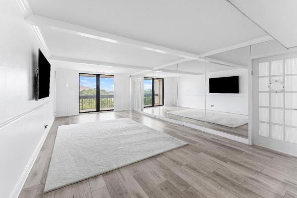 Lincoln Tower, 2400 Presidential Way #503, West Palm Beach, Florida 33401, image 2