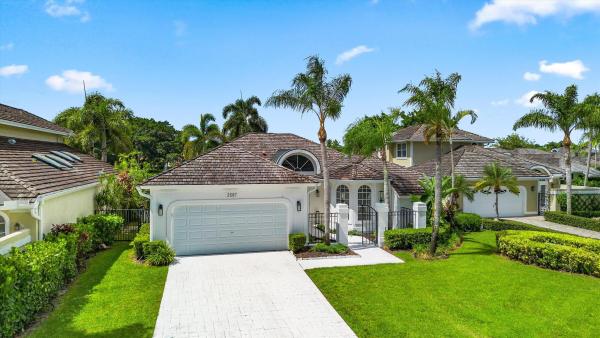 Muirfield, 2587 Muir Cir, Wellington, Florida 33414, image 1