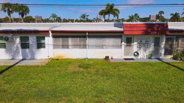 Fernley 4 At Cresthaven Townhomes, 5800 Fernley Dr W #40, West Palm Beach, Florida 33415, image 1