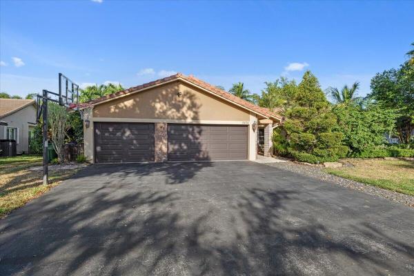 Pine Ridge, 5434 NW 87th Ter, Coral Springs, Florida 33067, image 1