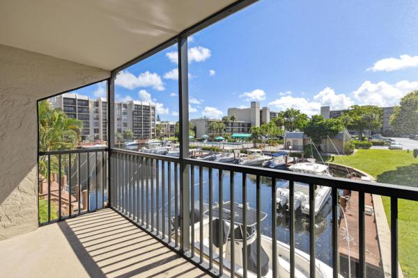 Boca Bayou, 4 Royal Palm Way #2080, Boca Raton, Florida 33432, image 1