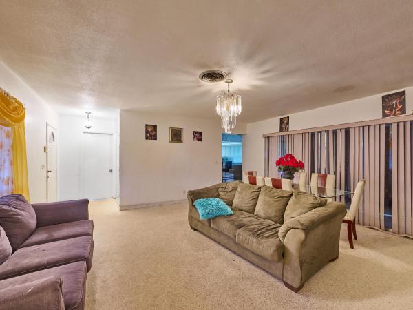 Lake Worth Town, 1010 S B St, Lake Worth Beach, Florida 33460, image 1