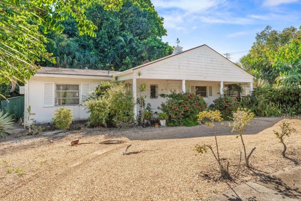 330 Marlborough Pl, West Palm Beach, Florida 33405, image 1