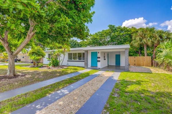 Kelsey City, 512 Bayberry Dr, Lake Park, Florida 33403, image 1