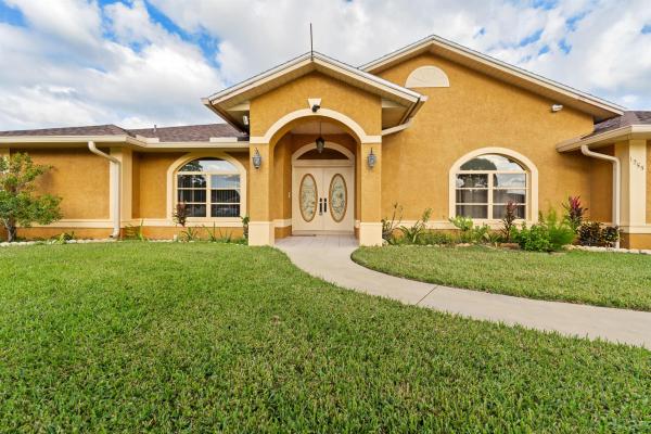 Floresta Pointe, 1255 SE Naples Ln, Port St. Lucie, Florida 34983, image 1