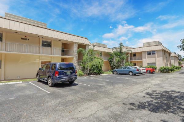 Trails End Villas, 10693 N Military Trl #15, Palm Beach Gardens, Florida 33410, image 1