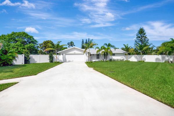 Seacrest Estates, 135 SE 28th Ct, Boynton Beach, Florida 33435, image 1