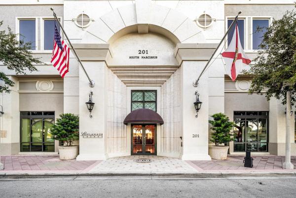 Esplanade Grande, 201 S Narcissus Ave #1002, West Palm Beach, Florida 33401, image 1