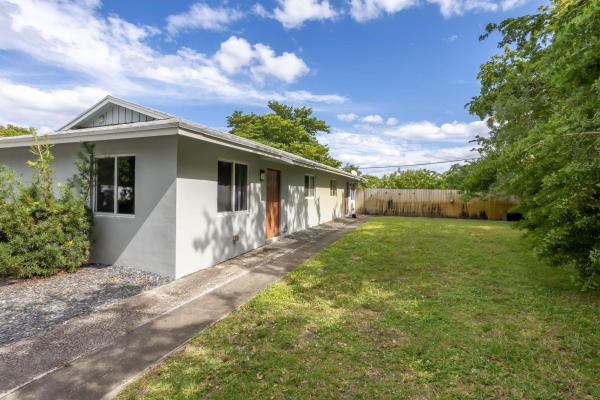 Seacrest Park, 2227 NE 3rd Ave #1 & 2, Delray Beach, Florida 33444, image 1