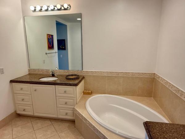 Harbour Isle West, 33 Harobur Isle Dr #304, Fort Pierce, Florida 34949, image 2